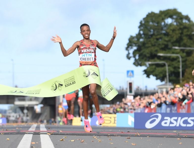 Chebet and Gebrhiwet win 5km Gold at World Road Running